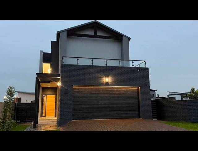 4 BEDROOM HOUSE FOR SALE IN FOUNTAINBROOK ESTATE